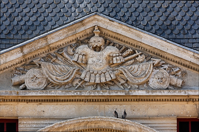 Chateau du Champ de Bataille-017